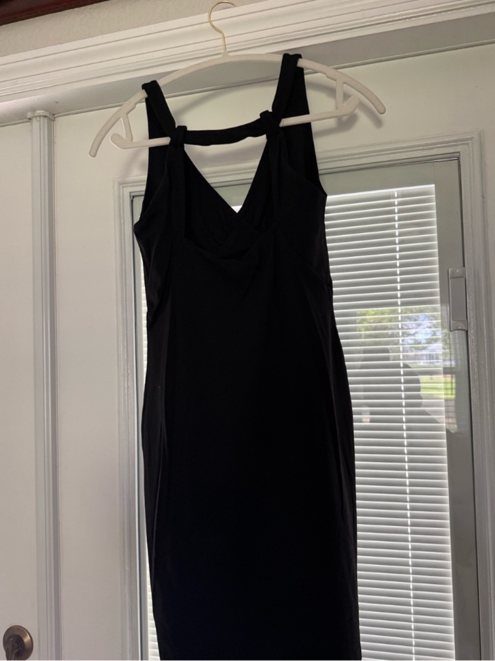 Susana Monaco LBD black medium sexy body con halter - Picture 3 of 4
